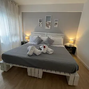 Flat In Apartamento